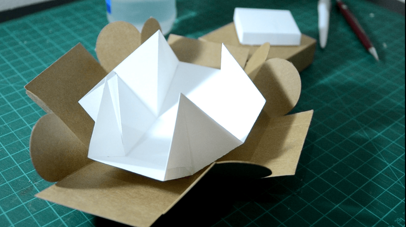 Plantillas para tus proyectos: Exploding Box